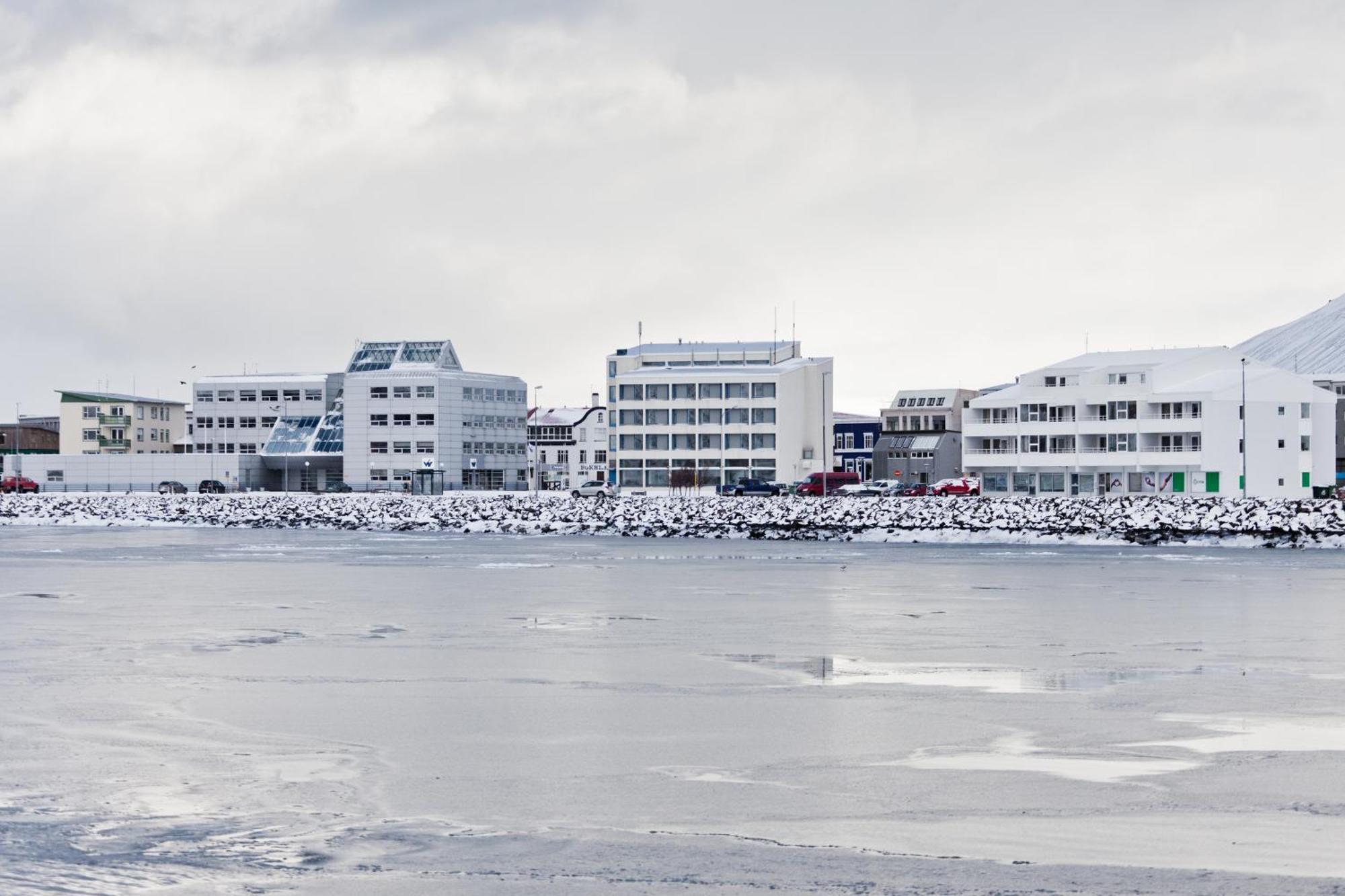 Hotel Isafjördur - Torg Ísafjörður Exteriör bild