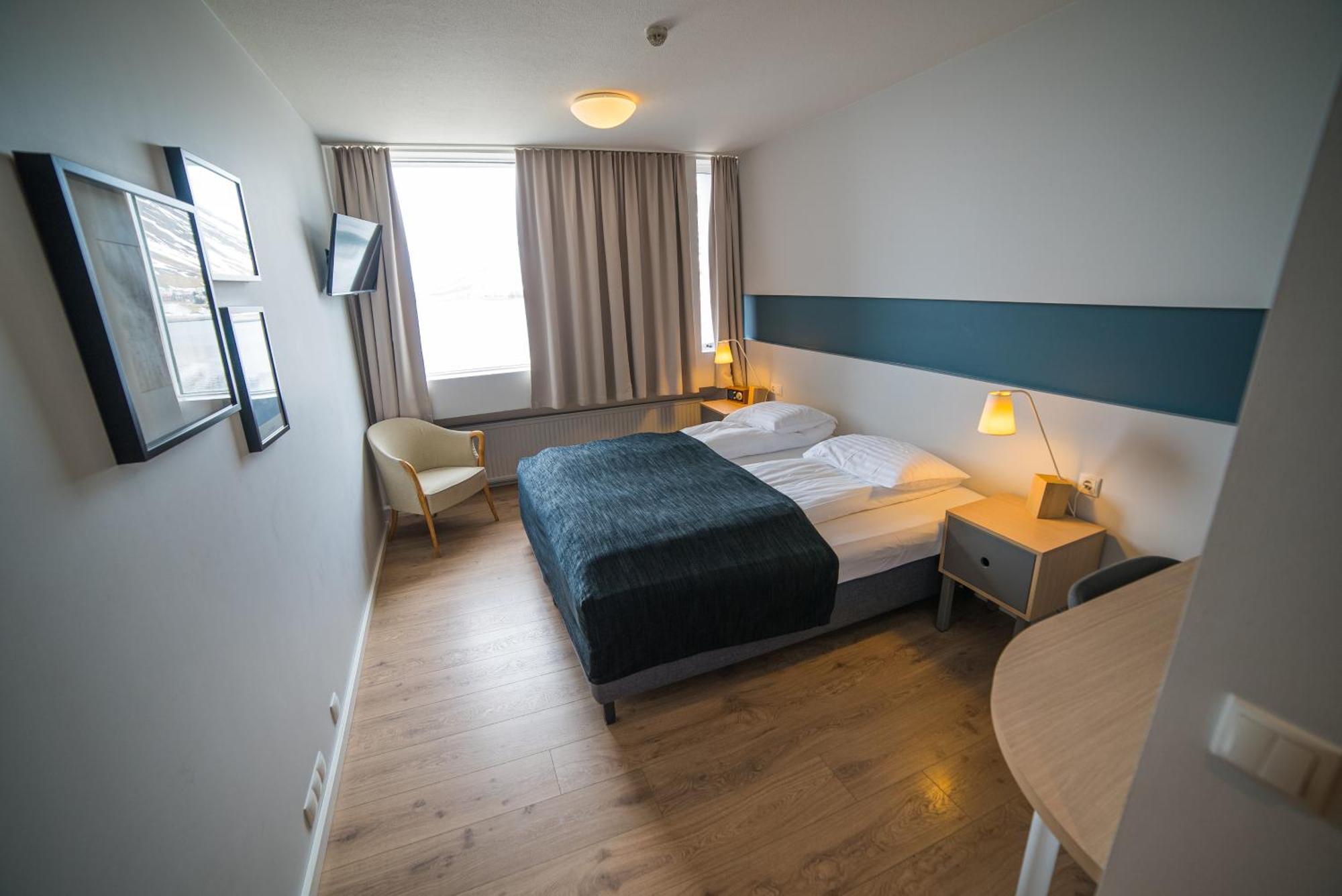 Hotel Isafjördur - Torg Ísafjörður Exteriör bild